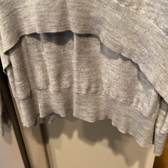 Alexander wang merino wool sweater with back openingsg up. Gray. Xsmall. Pinhole - Picture 6 of 8